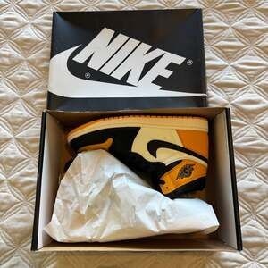 DS Air Jordan 1 Retro High OG 'Taxi' BRAND NEW